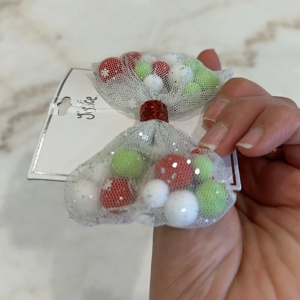 Pompom Bow Clips